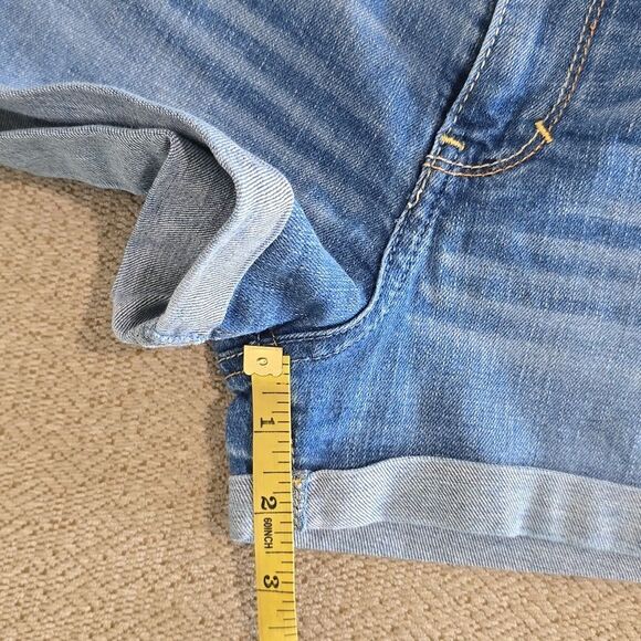 Hollister High Rise Distressed Shorts - Size 3/26 - Picture 8 of 12